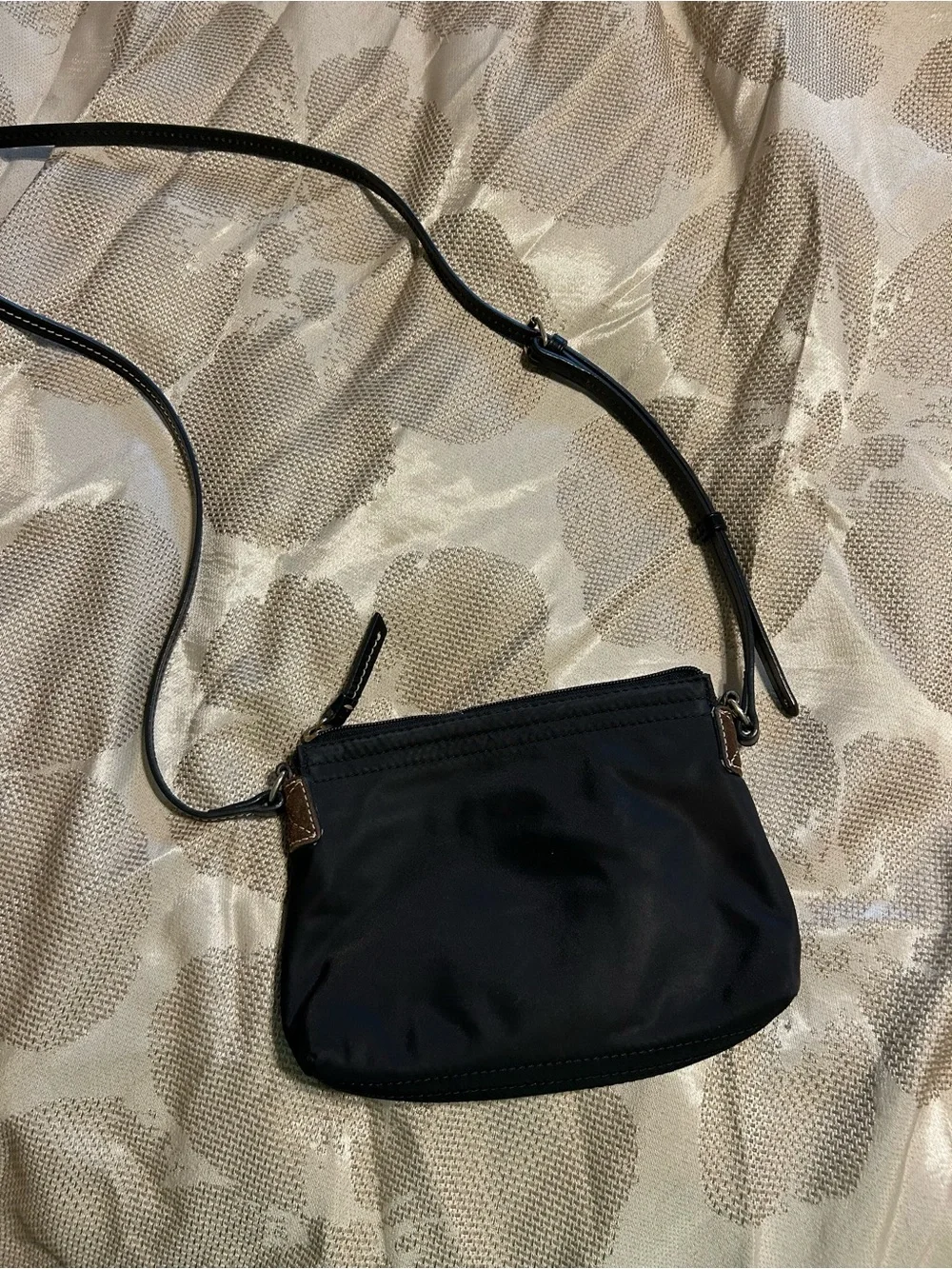 Dooney & Bourke Black Nylon Crossbody Bag Pink Lining Adjustable Strap